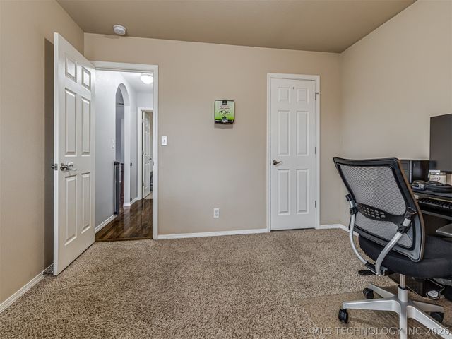 9283 S 255th East Avenue, Broken Arrow, OK 74014