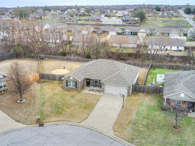 9283 S 255th East Avenue, Broken Arrow, OK 74014