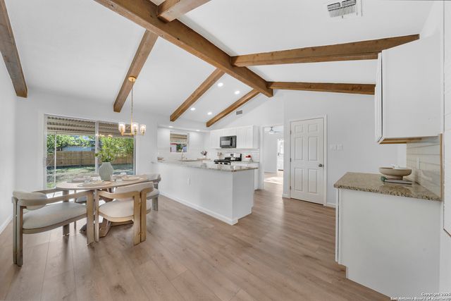 6410 Stable Road, Leon Valley, TX 78240