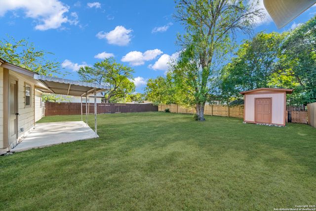 6410 Stable Road, Leon Valley, TX 78240