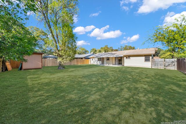 6410 Stable Road, Leon Valley, TX 78240