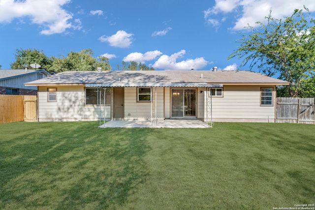 6410 Stable Road, Leon Valley, TX 78240