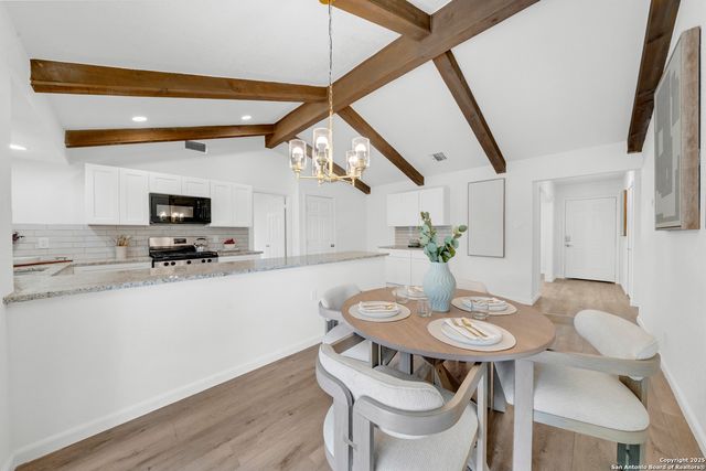 6410 Stable Road, Leon Valley, TX 78240