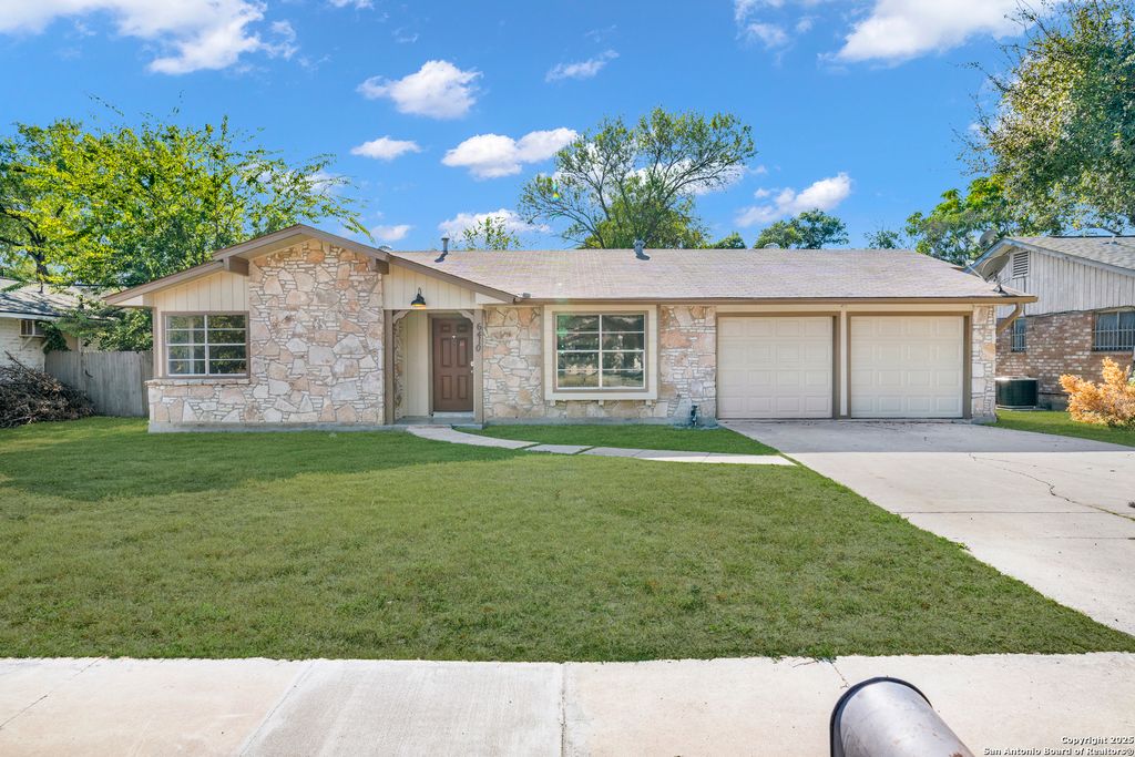 6410 Stable Road, Leon Valley, TX 78240