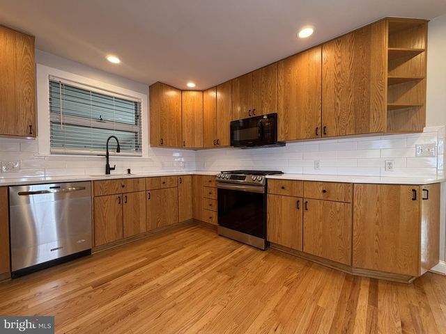 126 MEDIAN DR, Wilmington, DE 19803
