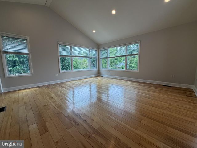 126 MEDIAN DR, Wilmington, DE 19803