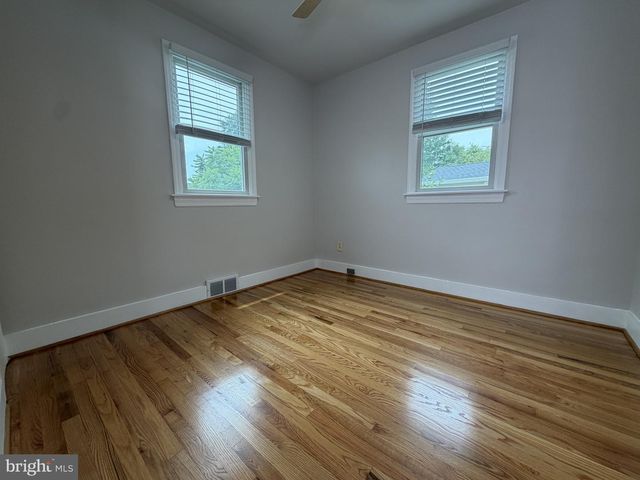 126 MEDIAN DR, Wilmington, DE 19803