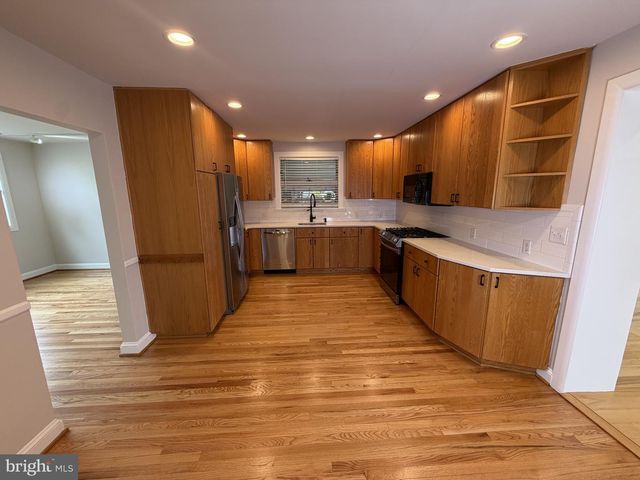 126 MEDIAN DR, Wilmington, DE 19803