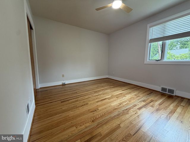 126 MEDIAN DR, Wilmington, DE 19803
