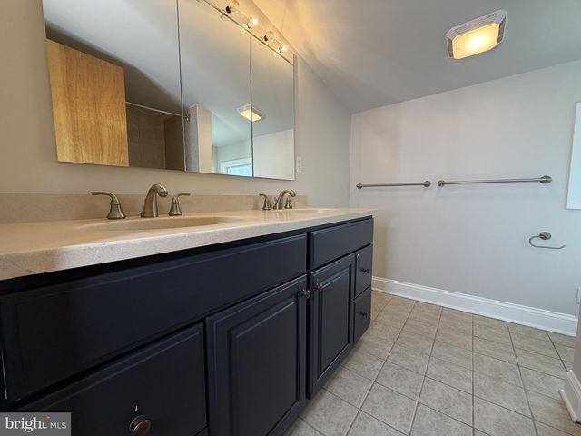 126 MEDIAN DR, Wilmington, DE 19803