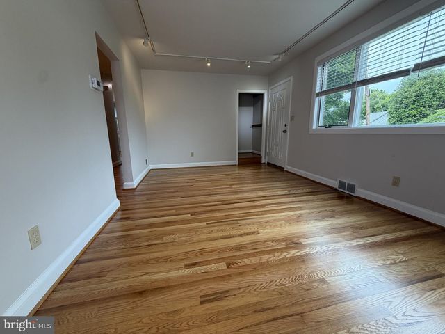 126 MEDIAN DR, Wilmington, DE 19803