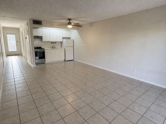 1400 SW 124TH Terrace 105Q, Pembroke Pines, FL 33027