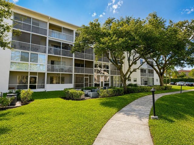 1400 SW 124TH Terrace 105Q, Pembroke Pines, FL 33027