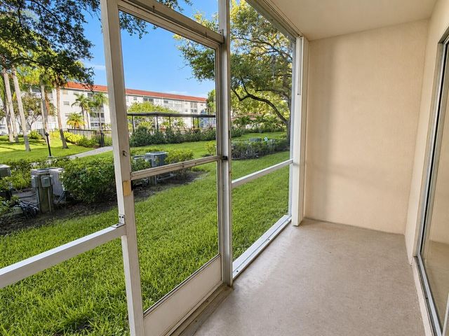 1400 SW 124TH Terrace 105Q, Pembroke Pines, FL 33027