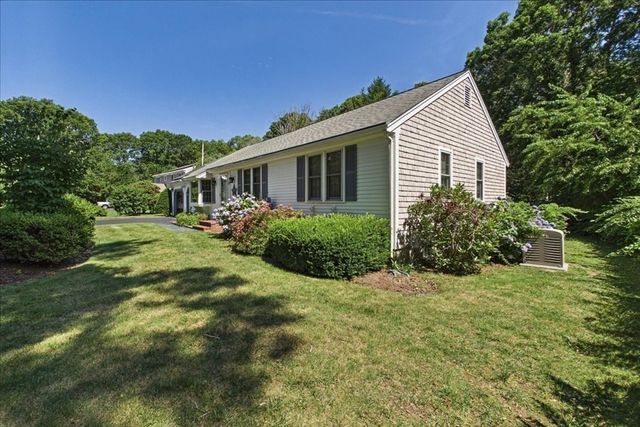 23 Joe Jay Ln, Sandwich, MA 02563