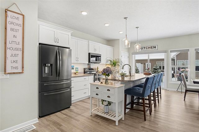 205 Bramante Terrace, Greece, NY 14468