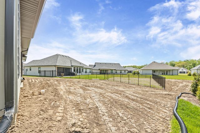 105 CRUDEN BAY DR, Columbia, MO 65201