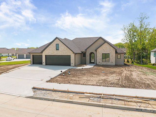 105 CRUDEN BAY DR, Columbia, MO 65201