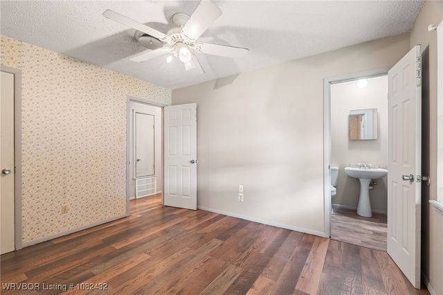 1102 N Street, Barling, AR 72923
