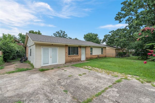 1102 N Street, Barling, AR 72923