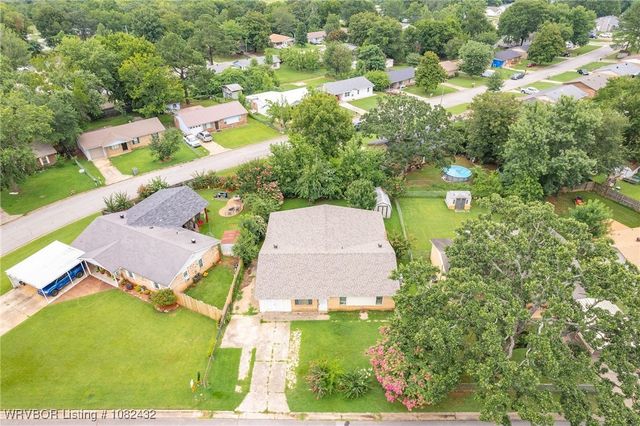 1102 N Street, Barling, AR 72923