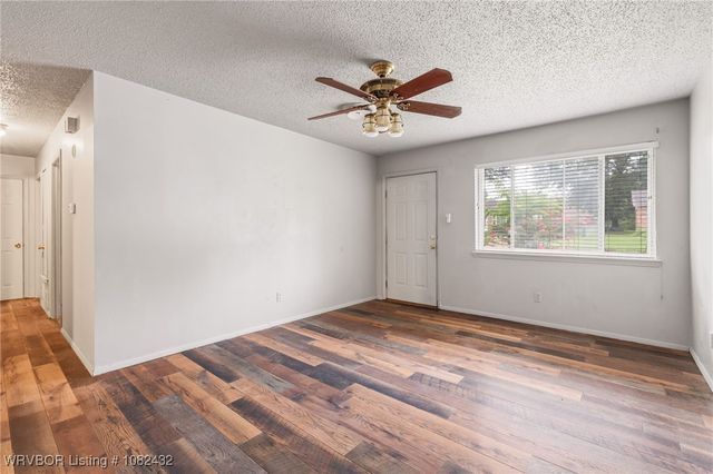1102 N Street, Barling, AR 72923