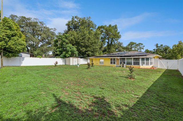 6832 OSWEGO DRIVE, Mount Dora, FL 32757