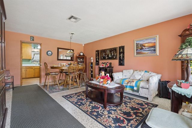 6832 OSWEGO DRIVE, Mount Dora, FL 32757