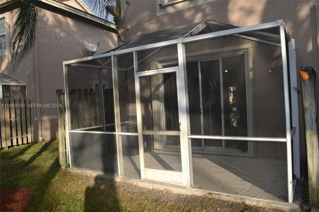 1935 Madeira Dr 1935, Weston, FL 33327