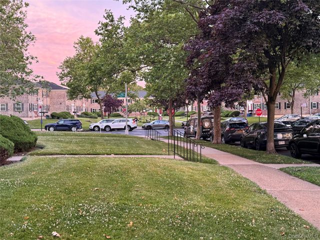 67-77 152nd Street 184B, Flushing, NY 11367