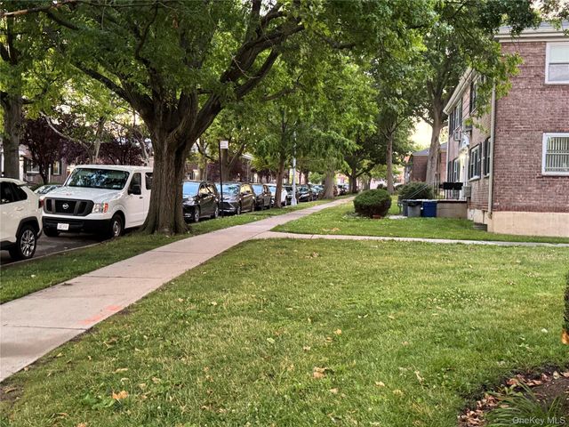 67-77 152nd Street 184B, Flushing, NY 11367