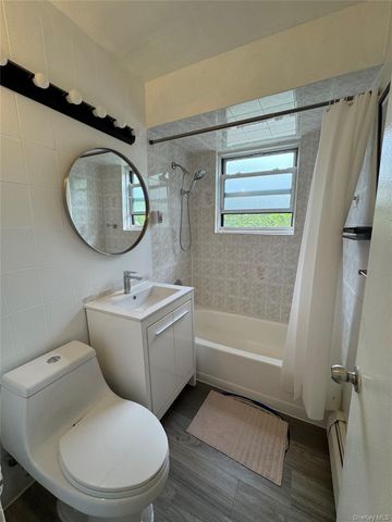 67-77 152nd Street 184B, Flushing, NY 11367
