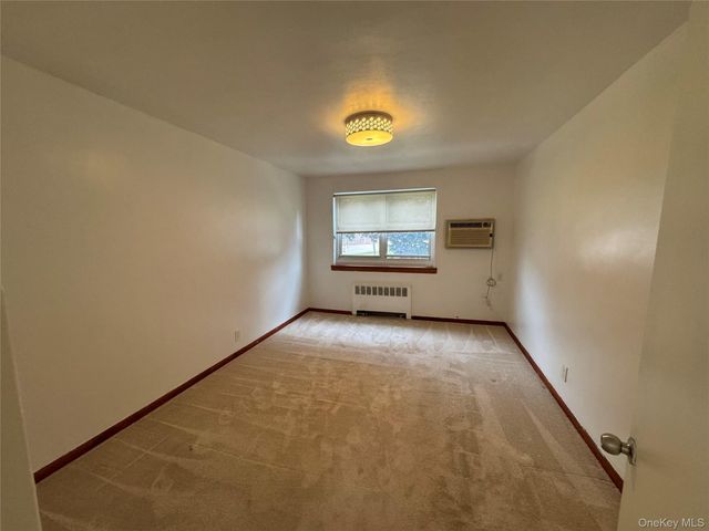 67-77 152nd Street 184B, Flushing, NY 11367