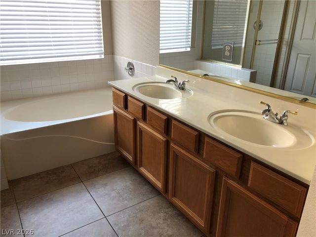 9724 Sandmist Avenue, Las Vegas, NV 89134