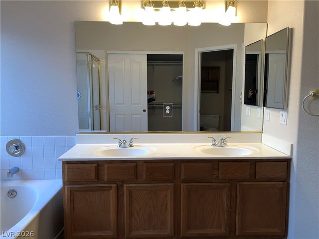 9724 Sandmist Avenue, Las Vegas, NV 89134