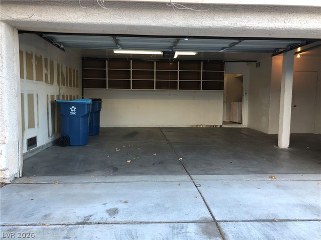 9724 Sandmist Avenue, Las Vegas, NV 89134