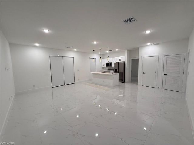 3311 72nd ST W, Lehigh Acres, FL 33971