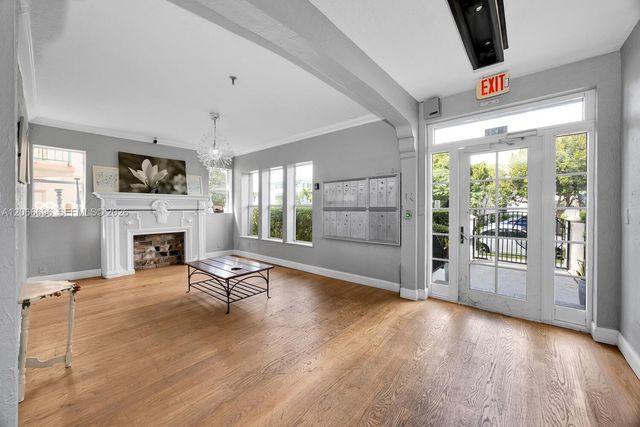 1027 Pennsylvania Avenue 201, Miami Beach, FL 33139