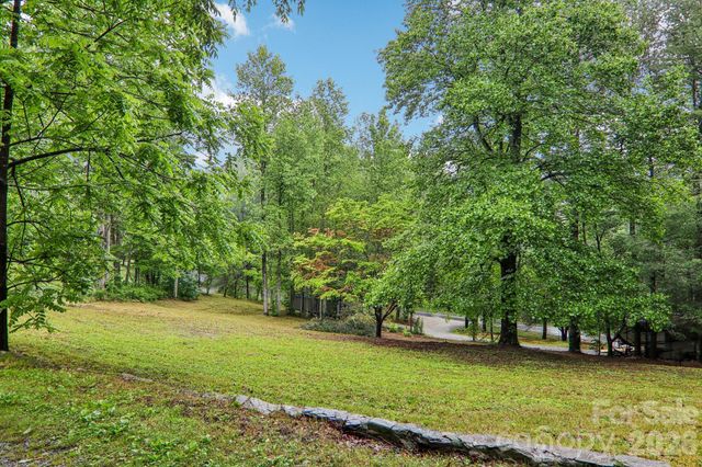 677 Mount Olivet Road, Zirconia, NC 28790