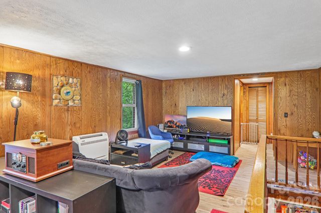 677 Mount Olivet Road, Zirconia, NC 28790