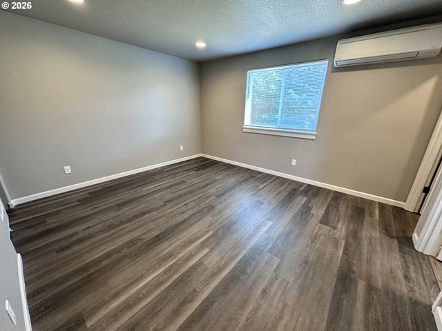 243 LACASA St, Eugene, OR 97402