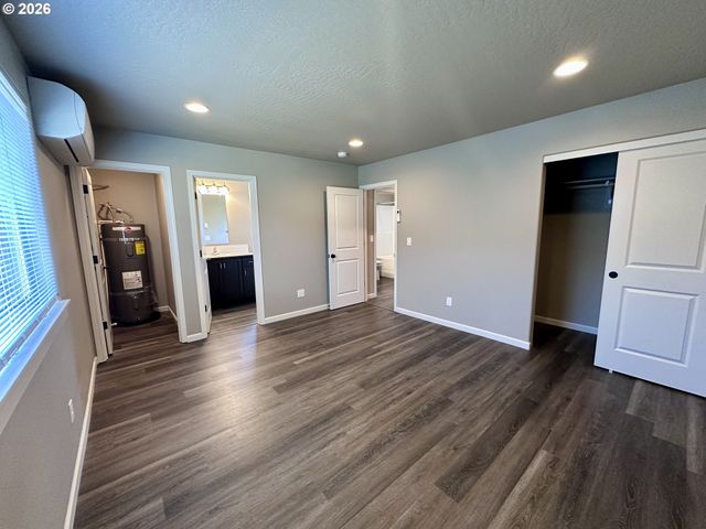 243 LACASA St, Eugene, OR 97402