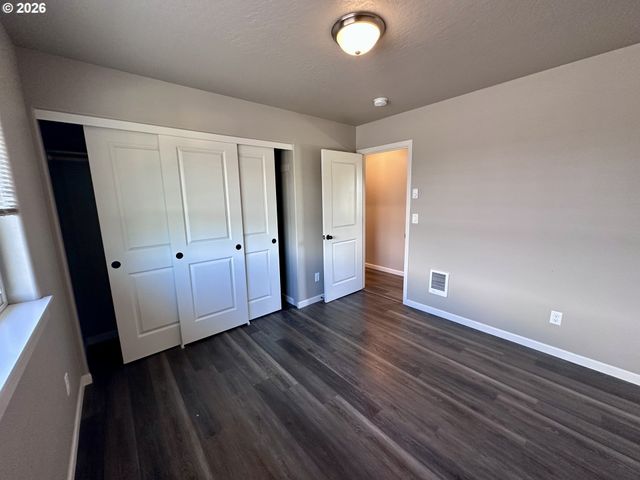 243 LACASA St, Eugene, OR 97402