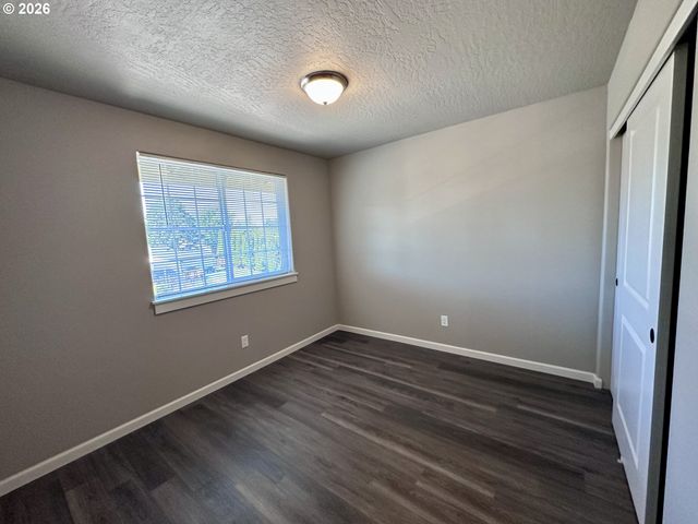243 LACASA St, Eugene, OR 97402