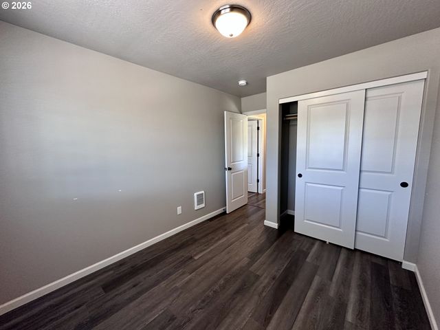 243 LACASA St, Eugene, OR 97402