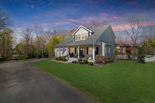 10 Charles View Lane, Medway, MA 02053