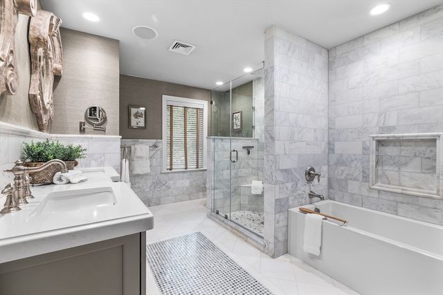 10 Charles View Lane, Medway, MA 02053
