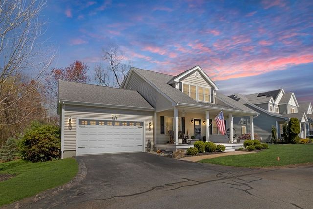 10 Charles View Lane, Medway, MA 02053