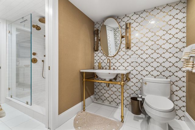 10 Charles View Lane, Medway, MA 02053