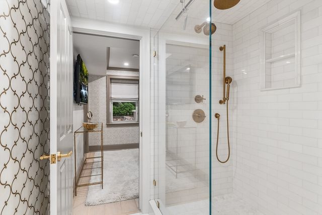 10 Charles View Lane, Medway, MA 02053